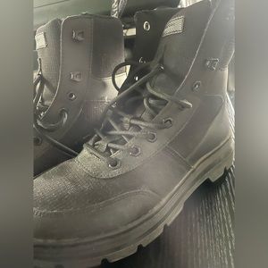 Doc Martens Comb Tech Boots